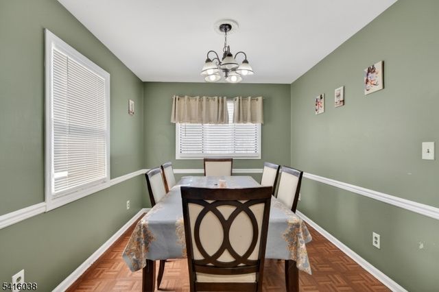 914 Inwood Pl, Rahway City, NJ 07065