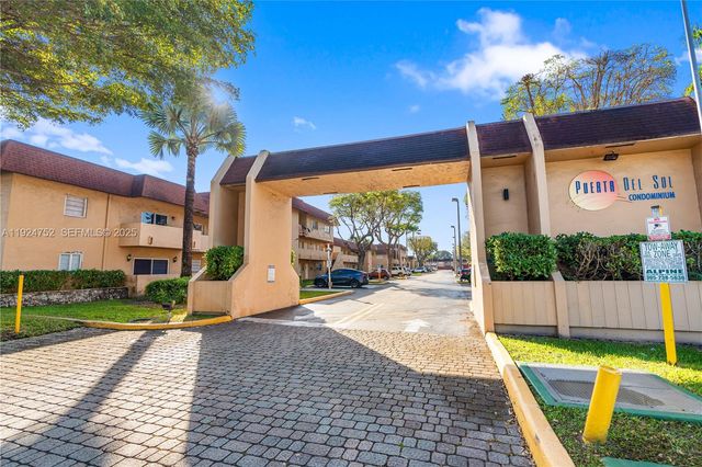 9972 SW 88th St 1126, Miami, FL 33176