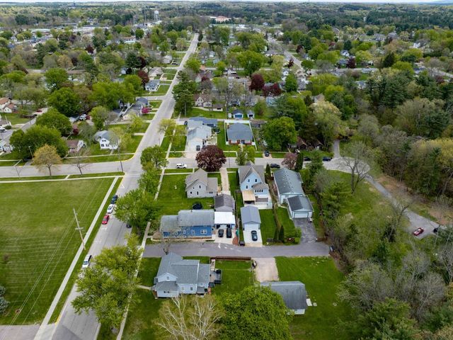 420 Minnesota Avenue, Wisconsin Dells, WI 53965