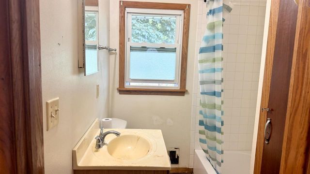 4441 N 65th STREET, Milwaukee, WI 53218