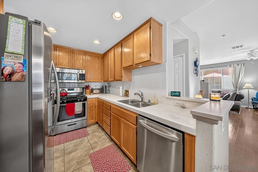 Image 22 of property listing at 1860 Rouge Dr, Chula Vista, CA 91913