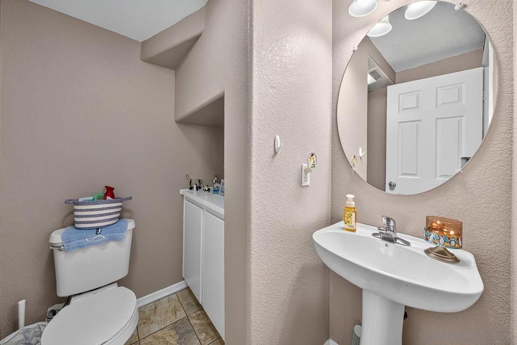 Image 29 of property listing at 1860 Rouge Dr, Chula Vista, CA 91913