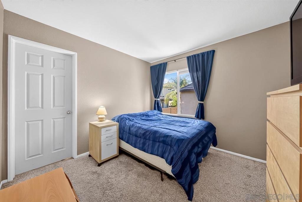 Image 4 of property listing at 1860 Rouge Dr, Chula Vista, CA 91913