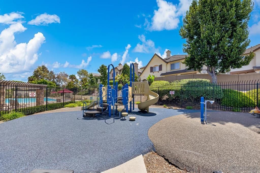 Image 40 of property listing at 1860 Rouge Dr, Chula Vista, CA 91913