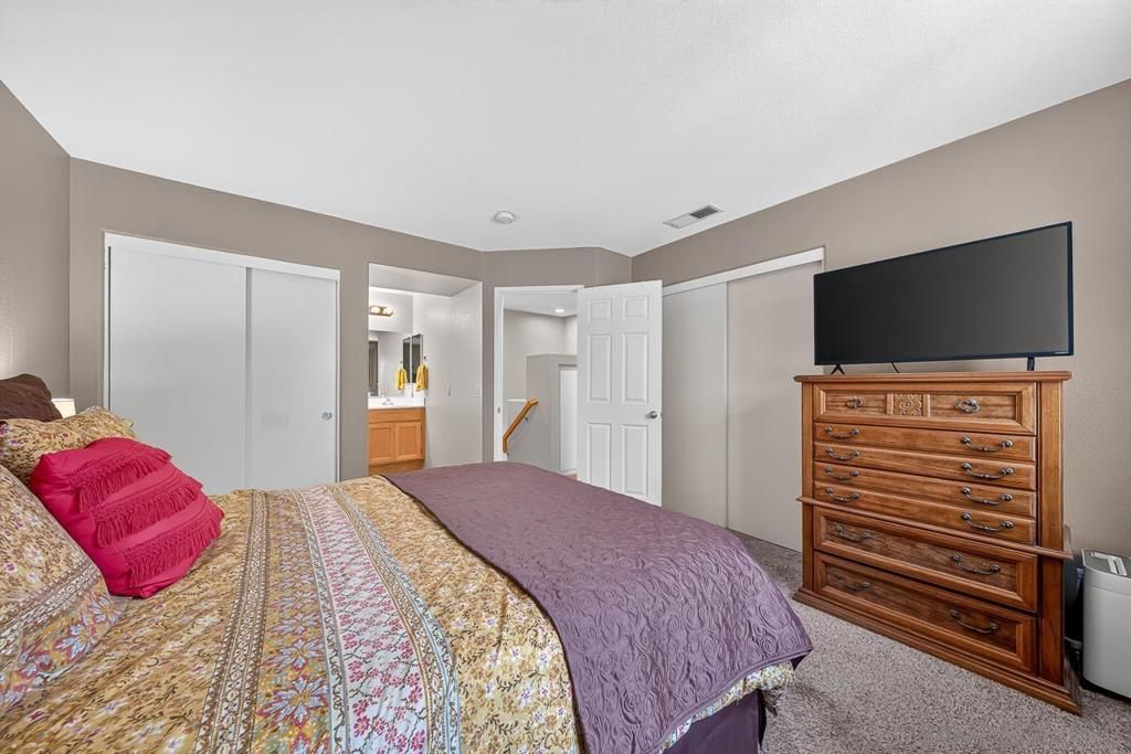 Image 9 of property listing at 1860 Rouge Dr, Chula Vista, CA 91913