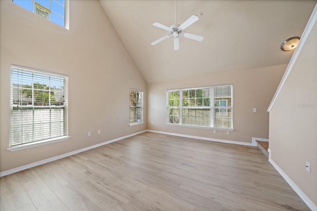 Image 22 of property listing at 5540 ROSEHILL ROAD 201, Sarasota, FL 34233