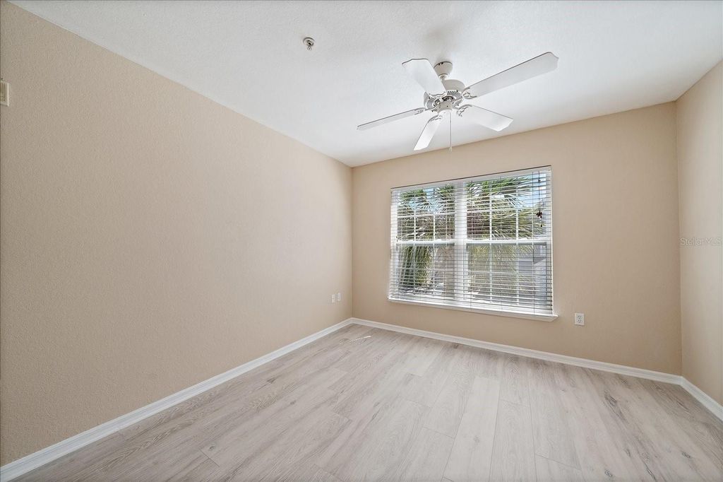 Image 30 of property listing at 5540 ROSEHILL ROAD 201, Sarasota, FL 34233