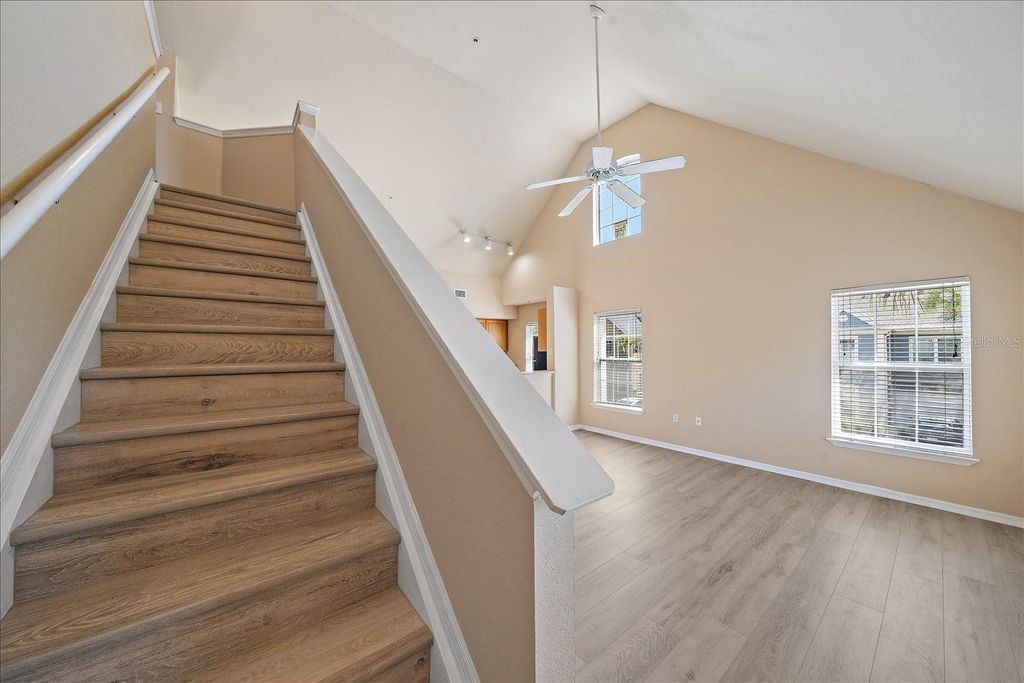 Image 33 of property listing at 5540 ROSEHILL ROAD 201, Sarasota, FL 34233