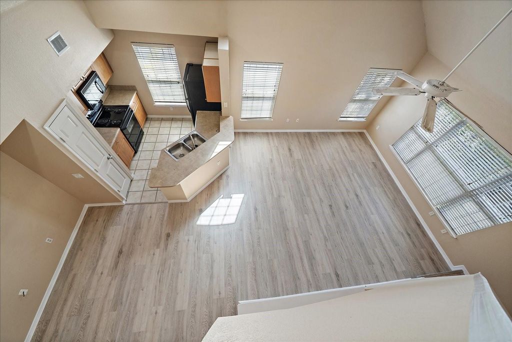 Image 38 of property listing at 5540 ROSEHILL ROAD 201, Sarasota, FL 34233