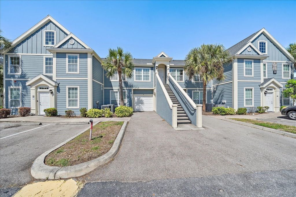 Image 40 of property listing at 5540 ROSEHILL ROAD 201, Sarasota, FL 34233