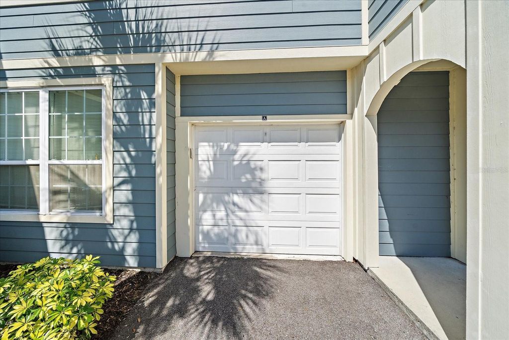 Image 41 of property listing at 5540 ROSEHILL ROAD 201, Sarasota, FL 34233