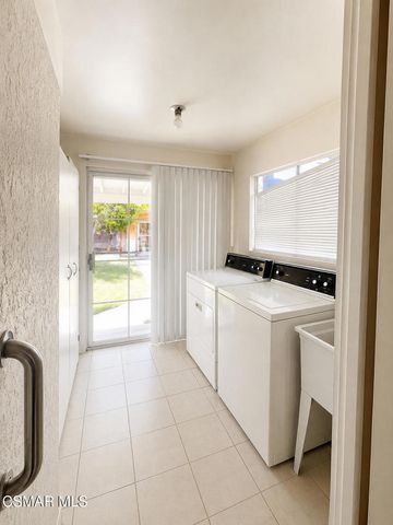 10115 Noble Avenue, San Fernando, CA 91345