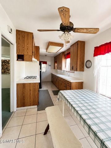 10115 Noble Avenue, San Fernando, CA 91345