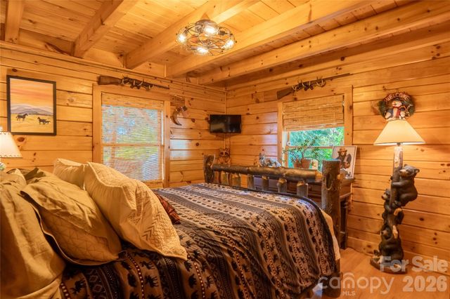 300 Williams Circle, Lake Lure, NC 28746