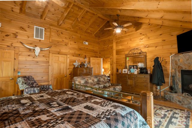 300 Williams Circle, Lake Lure, NC 28746
