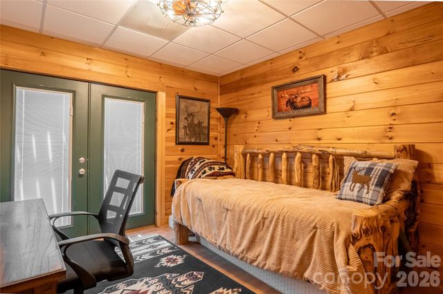 300 Williams Circle, Lake Lure, NC 28746