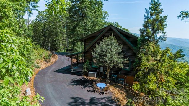 300 Williams Circle, Lake Lure, NC 28746