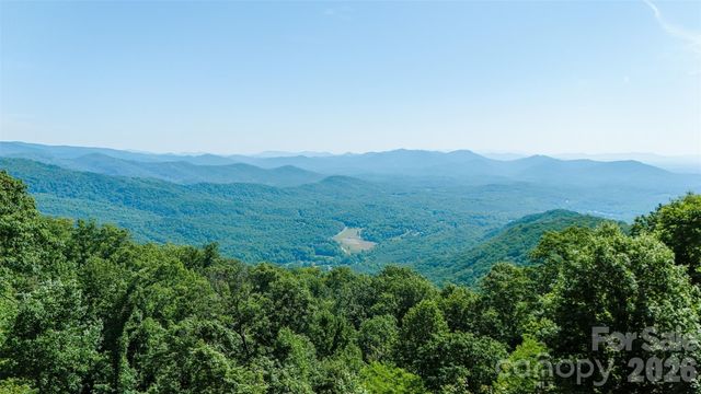 300 Williams Circle, Lake Lure, NC 28746