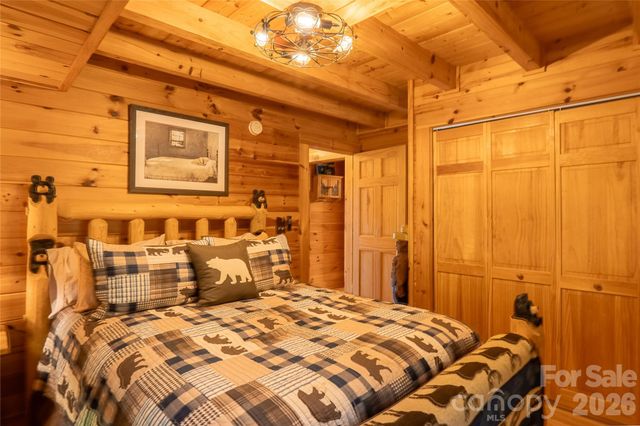 300 Williams Circle, Lake Lure, NC 28746