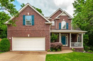 1040 Mansker Farm Blvd, Hendersonville, TN 37075