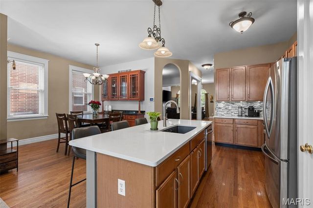 3923 McRee Avenue, St Louis, MO 63110