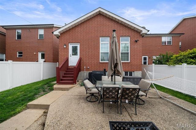 3923 McRee Avenue, St Louis, MO 63110