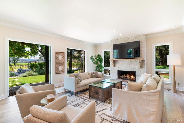 4189 Silverado Trl, Calistoga, CA 94515