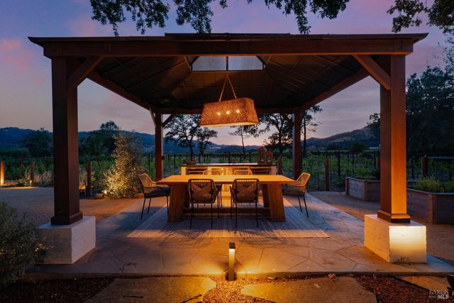 4189 Silverado Trl, Calistoga, CA 94515