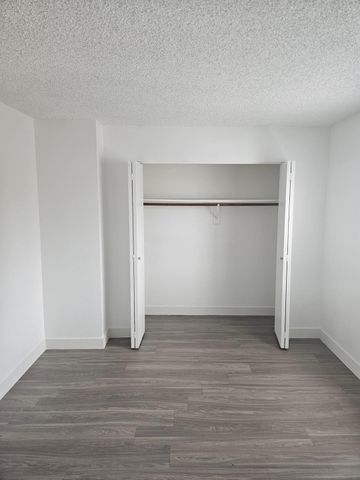 935 N Granite Reef Road Unit 141, Scottsdale, AZ 85257