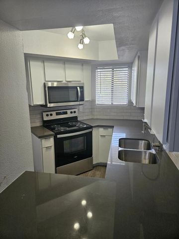 935 N Granite Reef Road Unit 141, Scottsdale, AZ 85257