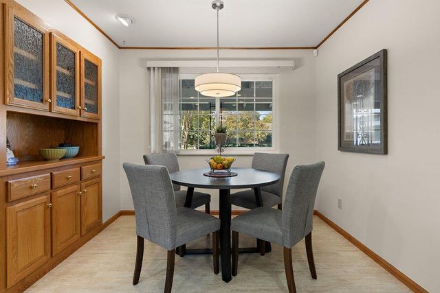 6327 Driftwood St, Sacramento, CA 95831