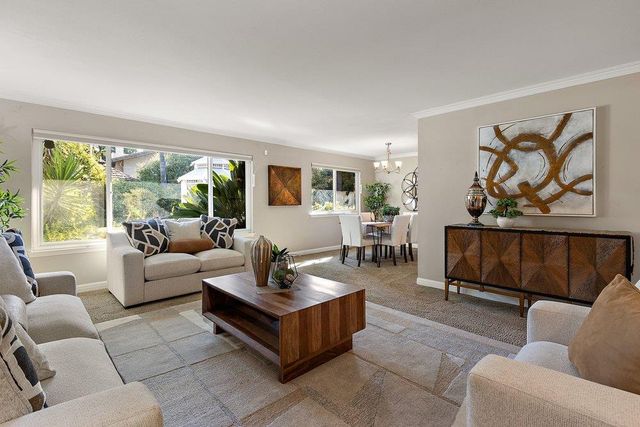 6327 Driftwood St, Sacramento, CA 95831