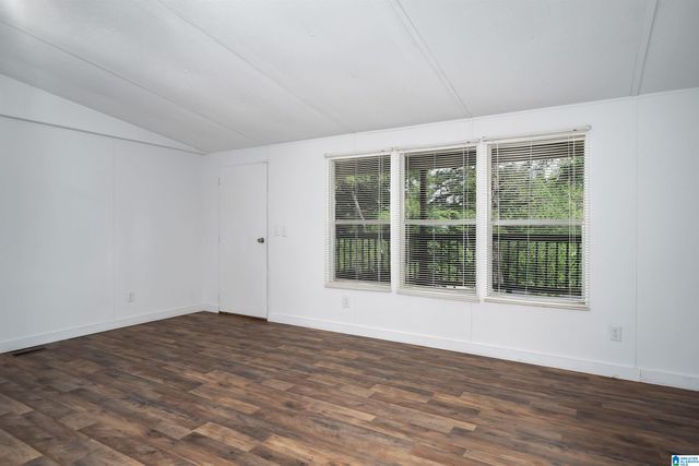 645 DAILEY CIRCLE, Oneonta, AL 35121