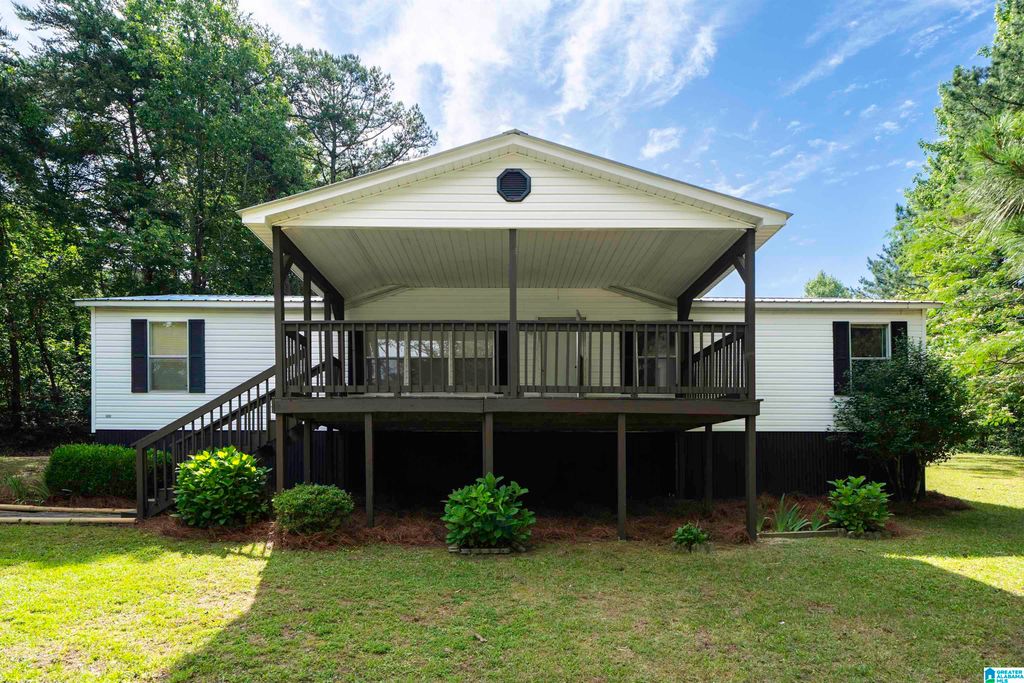 645 DAILEY CIRCLE, Oneonta, AL 35121