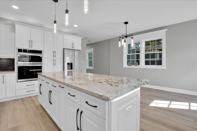 1527 Elgin Avenue, Forest Park, IL 60130