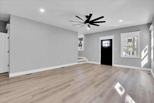 1527 Elgin Avenue, Forest Park, IL 60130