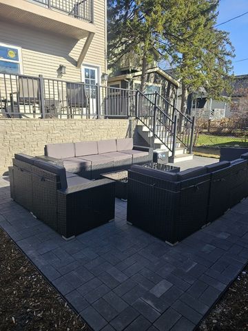 1527 Elgin Avenue, Forest Park, IL 60130