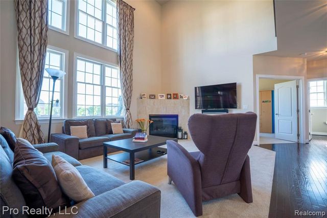 50844 Briar Ridge Lane, Northville, MI 48168