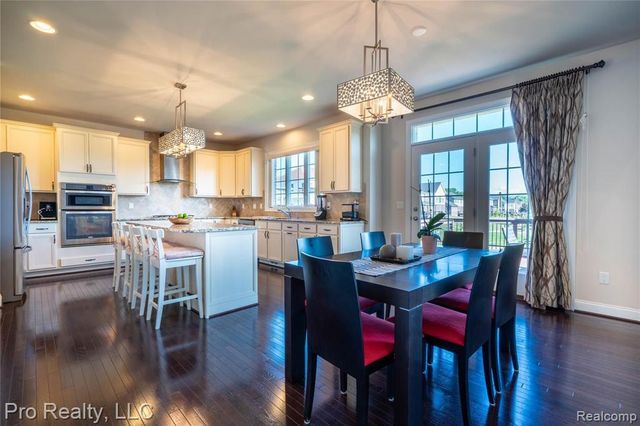 50844 Briar Ridge Lane, Northville, MI 48168