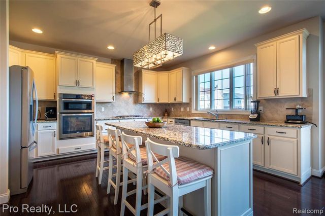 50844 Briar Ridge Lane, Northville, MI 48168