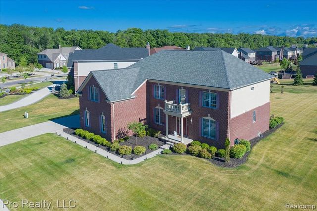 50844 Briar Ridge Lane, Northville, MI 48168