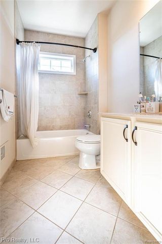 50844 Briar Ridge Lane, Northville, MI 48168