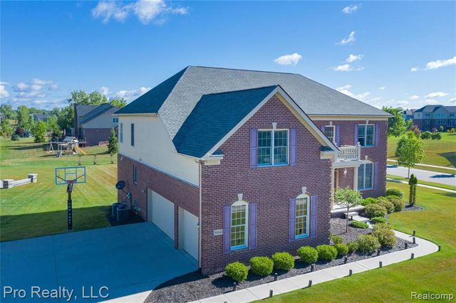 50844 Briar Ridge Lane, Northville, MI 48168