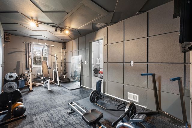 22497 Revere Street, St Clair Shores, MI 48080