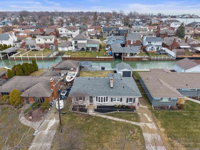 22497 Revere Street, St Clair Shores, MI 48080