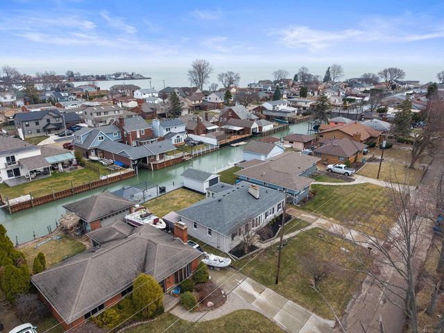 22497 Revere Street, St Clair Shores, MI 48080