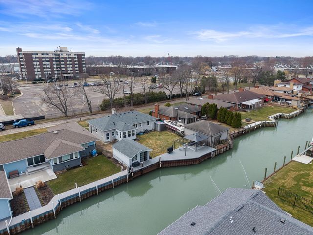 22497 Revere Street, St Clair Shores, MI 48080