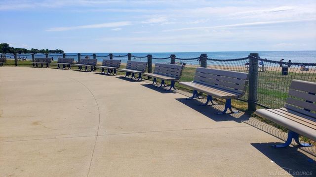 22497 Revere Street, St Clair Shores, MI 48080