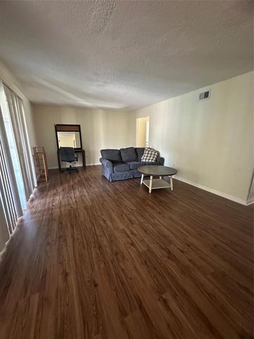4007 VERSAILLES DRIVE 4007F, Orlando, FL 32808