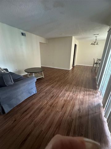 4007 VERSAILLES DRIVE 4007F, Orlando, FL 32808
